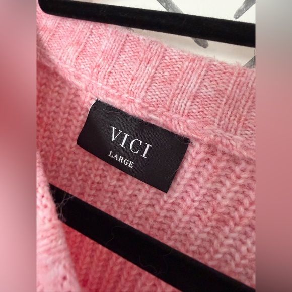 NEW Vici Pink Sweater - Picture 2 of 3